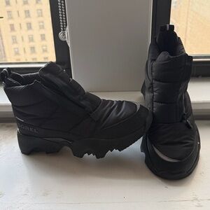 Sorel Kinetic Impact Black Insulated Waterproof Booties with Zipper-Sz 10